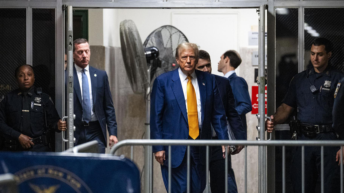 Fiscalía pide más multas para Trump por desacato a “orden mordaza” en su juicio penal