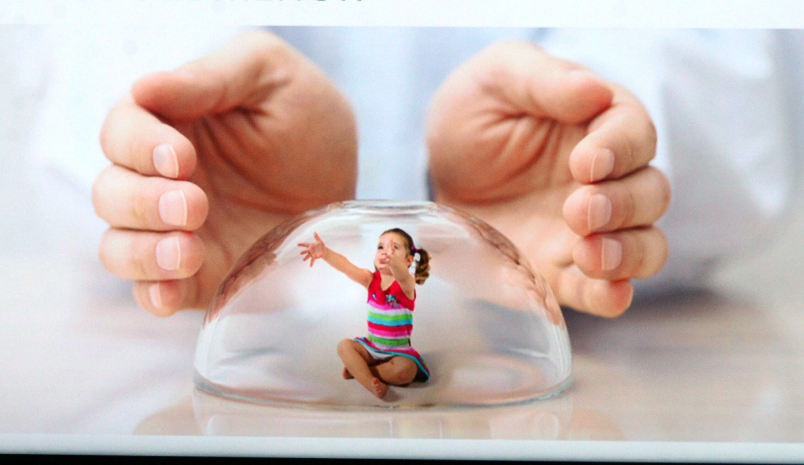 Sobreprotección a hijas e hijos, vinculada al estrés de los padres o cuidadores