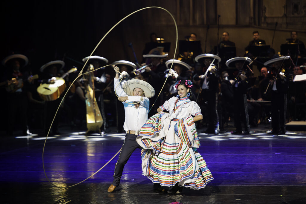 Ballet Folklórico de Amalia Hernández llega al Hollywood Bowl de Los Ángeles - ballet-folklorico-de-amalia-hernandez-1024x683