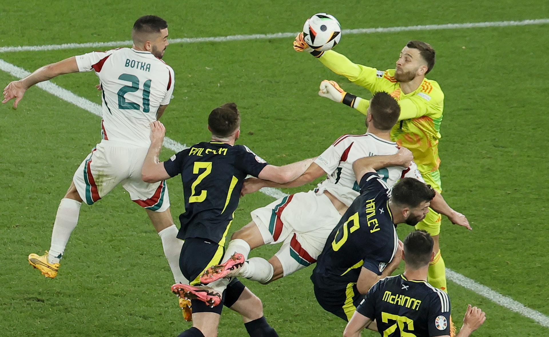 UEFA afirma que equipo médico actuó sin retraso para atender a Varga