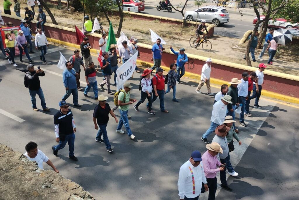 CNTE Oaxaca marcha