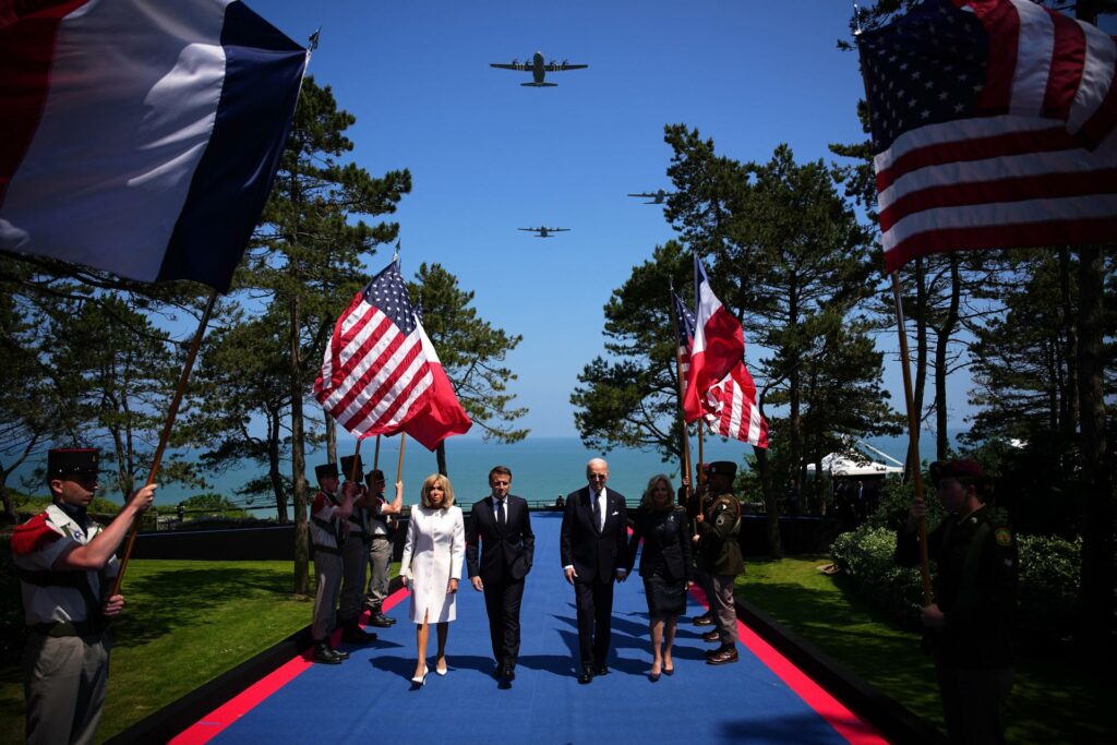 Occidente hace del aniversario del desembarco de Normandía una advertencia contra Rusia - conmemoracion-del-25-aniv-del-desembarco-de-normandia-1024x683