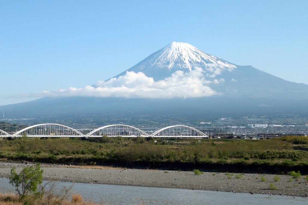 Edificio en Tokio será demolido por tapar la vista del Monte Fuji - edificio-en-tokio-sera-demolido-por-tapar-la-vista-del-monte-fuji-2-1024x683