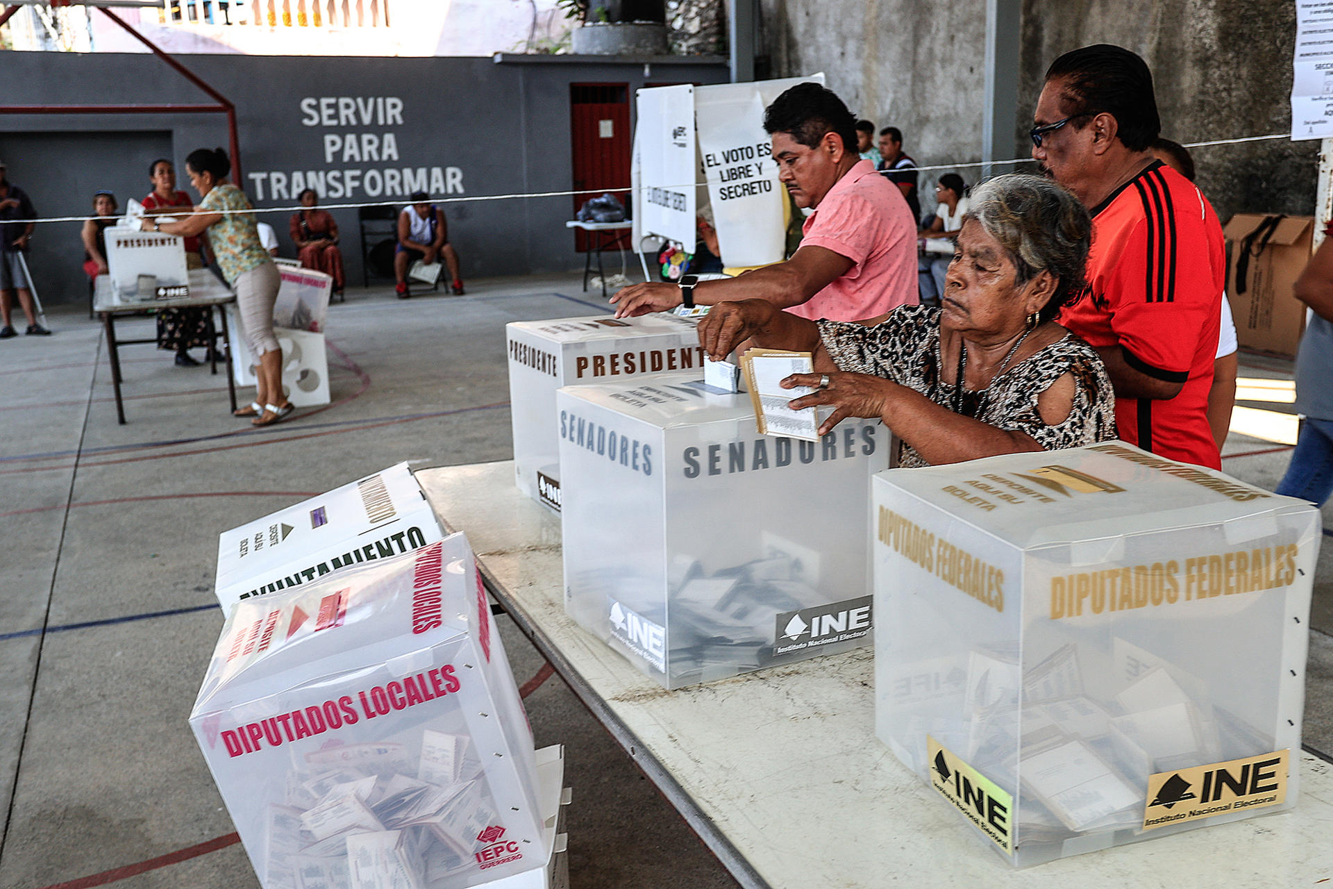 Acapulco sale a votar en medio de la ola de violencia que vive