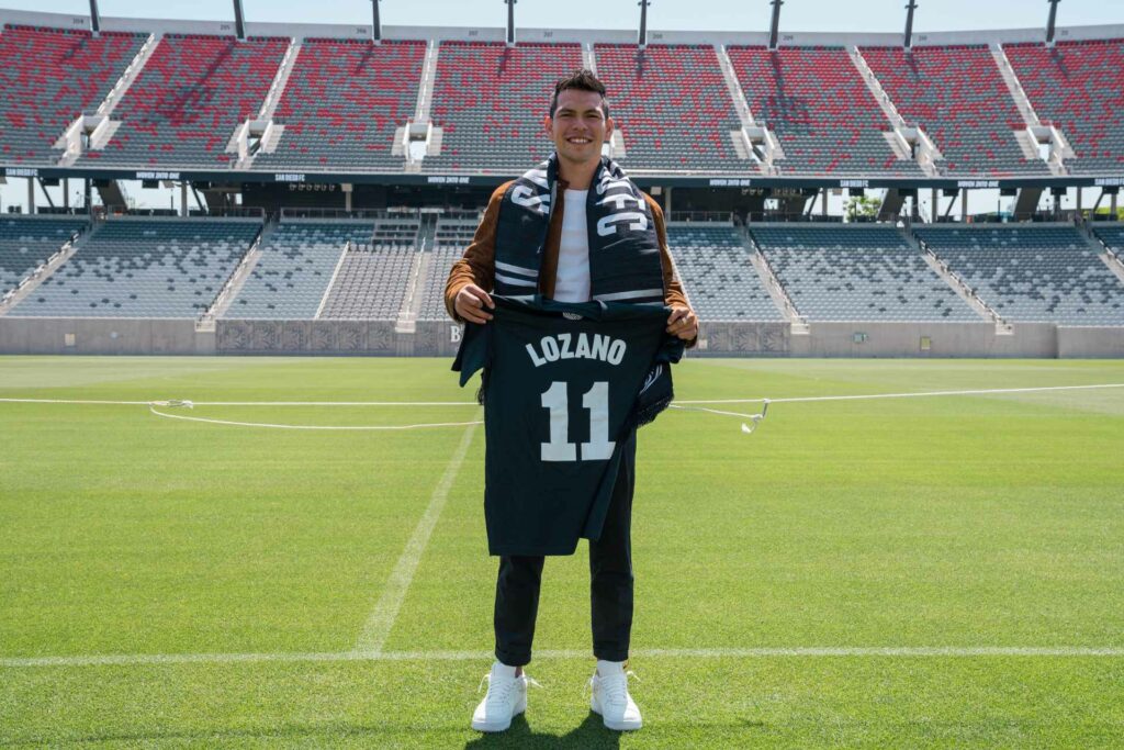 “Sería fenomenal quedarme el resto de mi carrera aquí”: ‘Chucky’ Lozano llora en su presentación con el San Diego FC