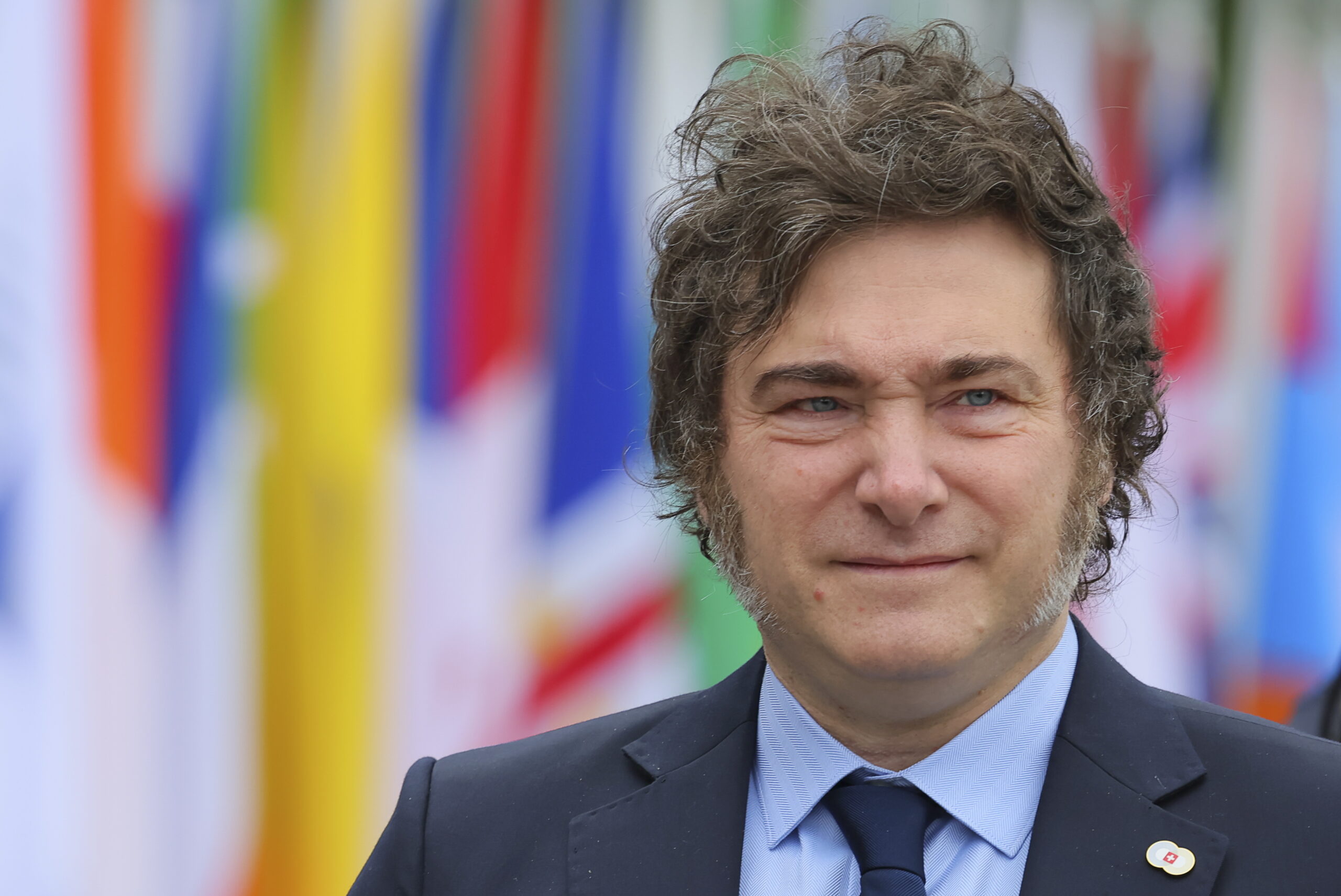 Javier Milei llama a Pedro Sánchez “cobarde” y dice que “aplica el modelo de Maduro” Javier Milei llama a Pedro Sánchez “cobarde” y dice que “aplica el modelo de Maduro”