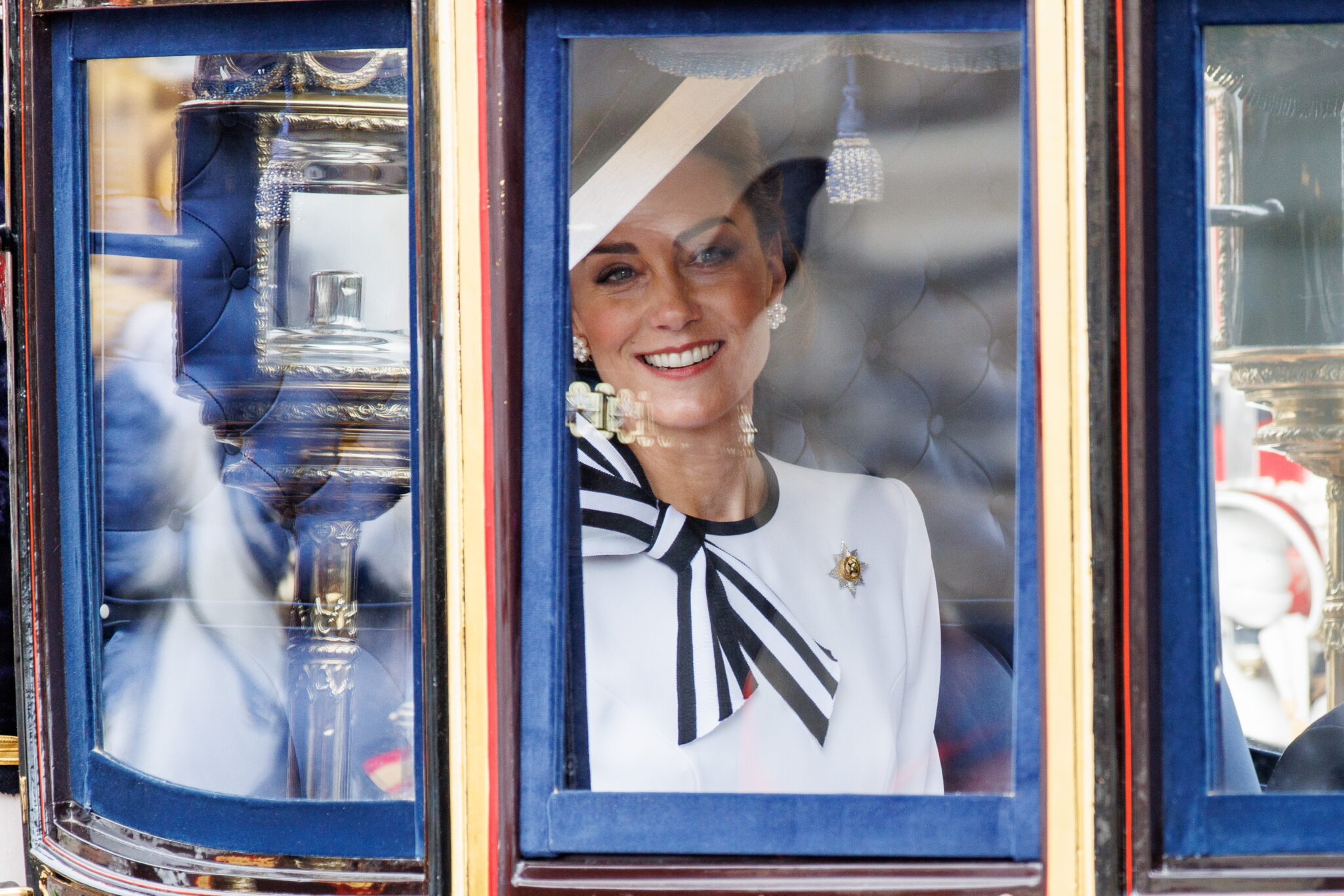 Princesa Kate reaparece junto a la familia real en el Trooping the Colour