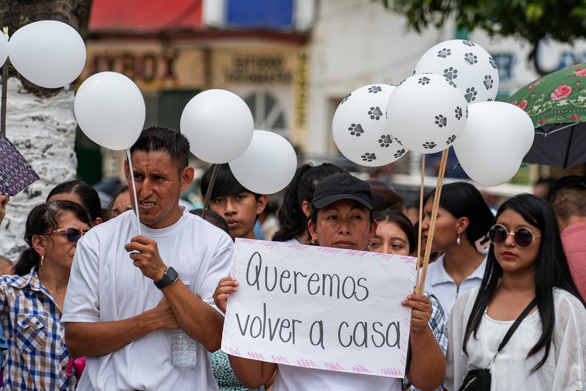 Indígenas desplazados de Tila marchan para exigir paz