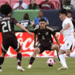 Darwin Núñez anota tres veces en goleada de Uruguay a México en amistoso