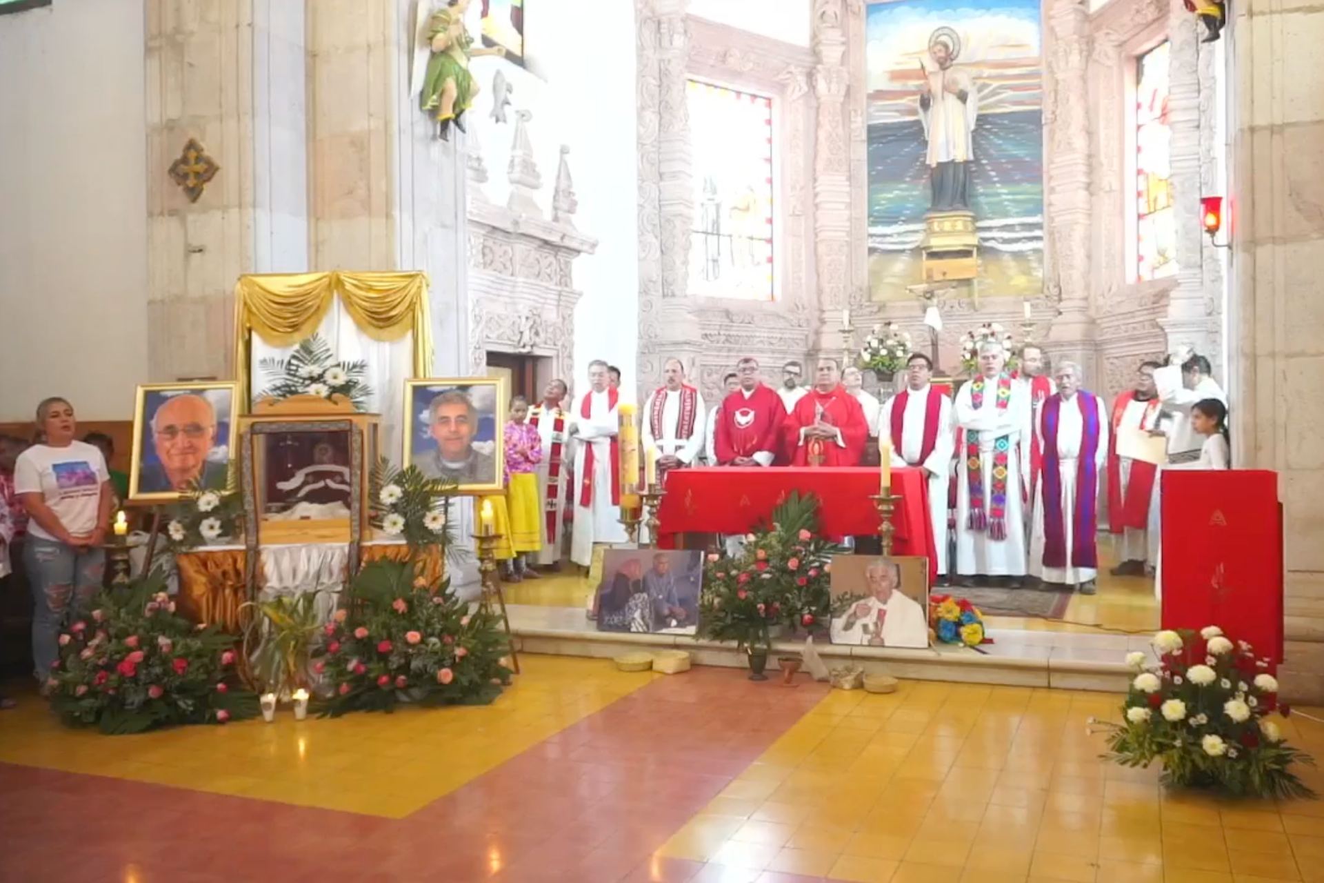 Conmemoran en Cerocahui, Chihuahua, dos años del asesinato de sacerdotes jesuitas Conmemoran en Cerocahui, Chihuahua, dos años del asesinato de sacerdotes jesuitas