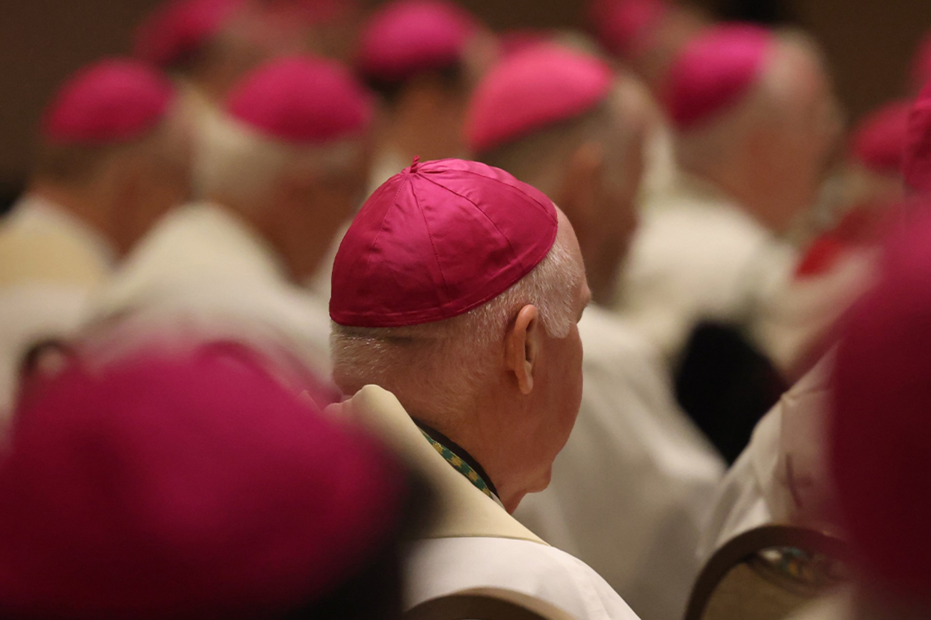 Obispos católicos de EE.UU. piden perdón por crear “traumas” a generaciones de indígenas