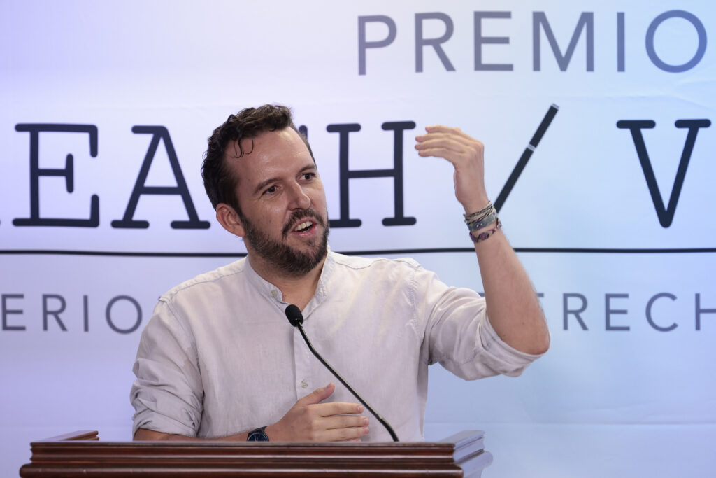 Reportero español gana premio Breach/Valdez de periodismo y derechos humanos en México - reportero-espanol-gana-premio-breachvaldez-de-periodismo-y-derechos-humanos-en-mexico-2-1024x683