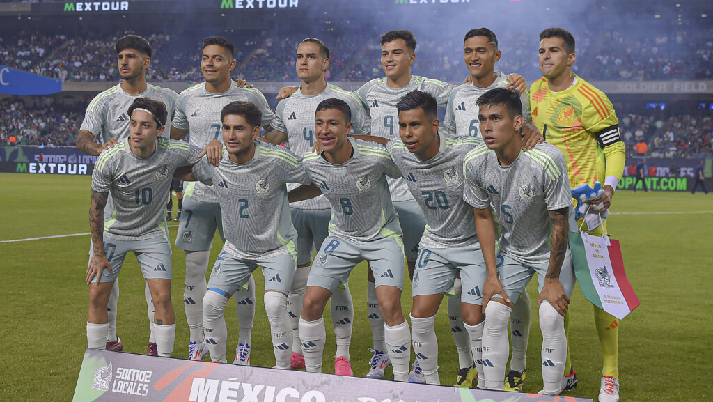 MÃ©xico, con sus jÃ³venes figuras, recibe a la renovada Uruguay de Bielsa