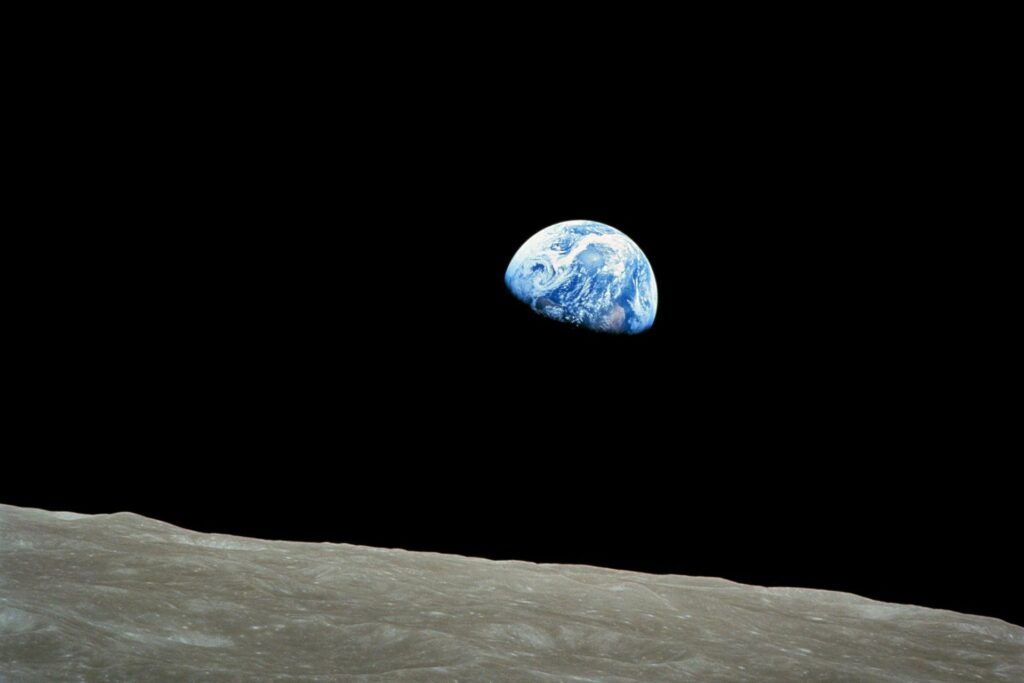 Murió William Anders, astronauta del Apollo 8 que tomó icónica foto de la Tierra