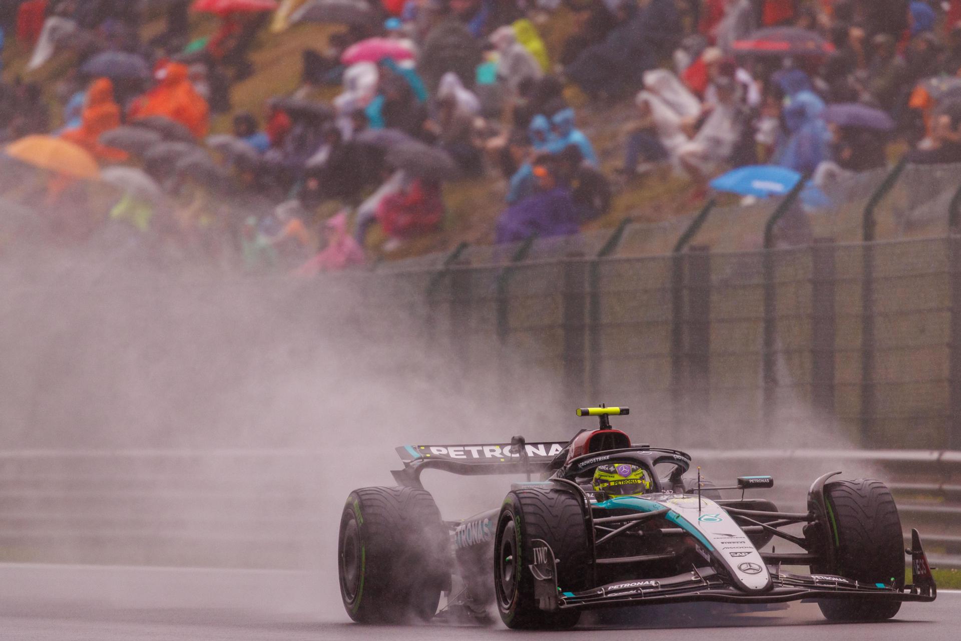 ‘Lo siento por George. Uno no quiere ganar una carrera por una descalificación’: Hamilton ‘Lo siento por George. Uno no quiere ganar una carrera por una descalificación’: Hamilton