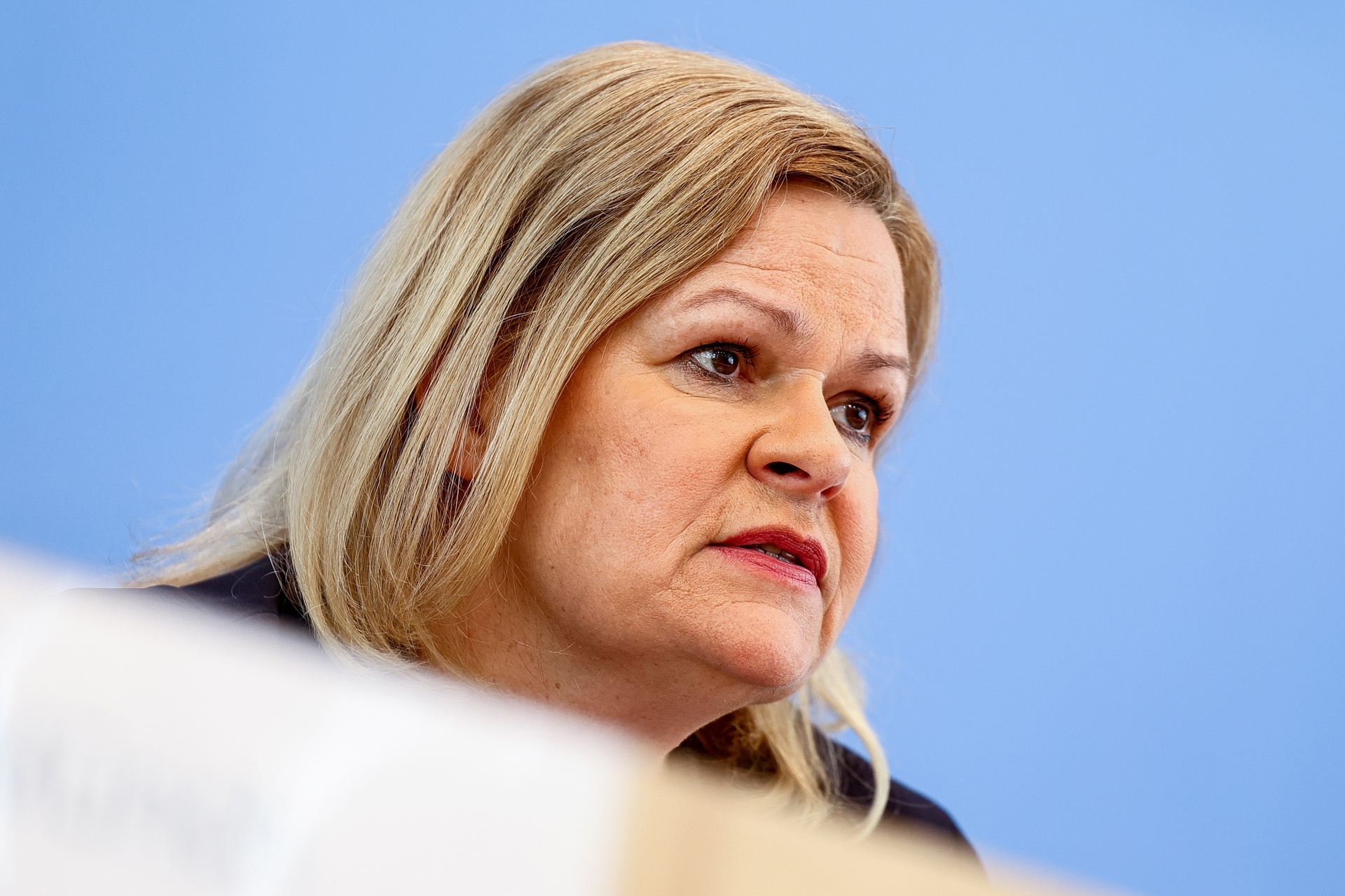 Alemania prohíbe el Centro Islámico de Hamburgo por ser extremista y apoyar a Hizbulá