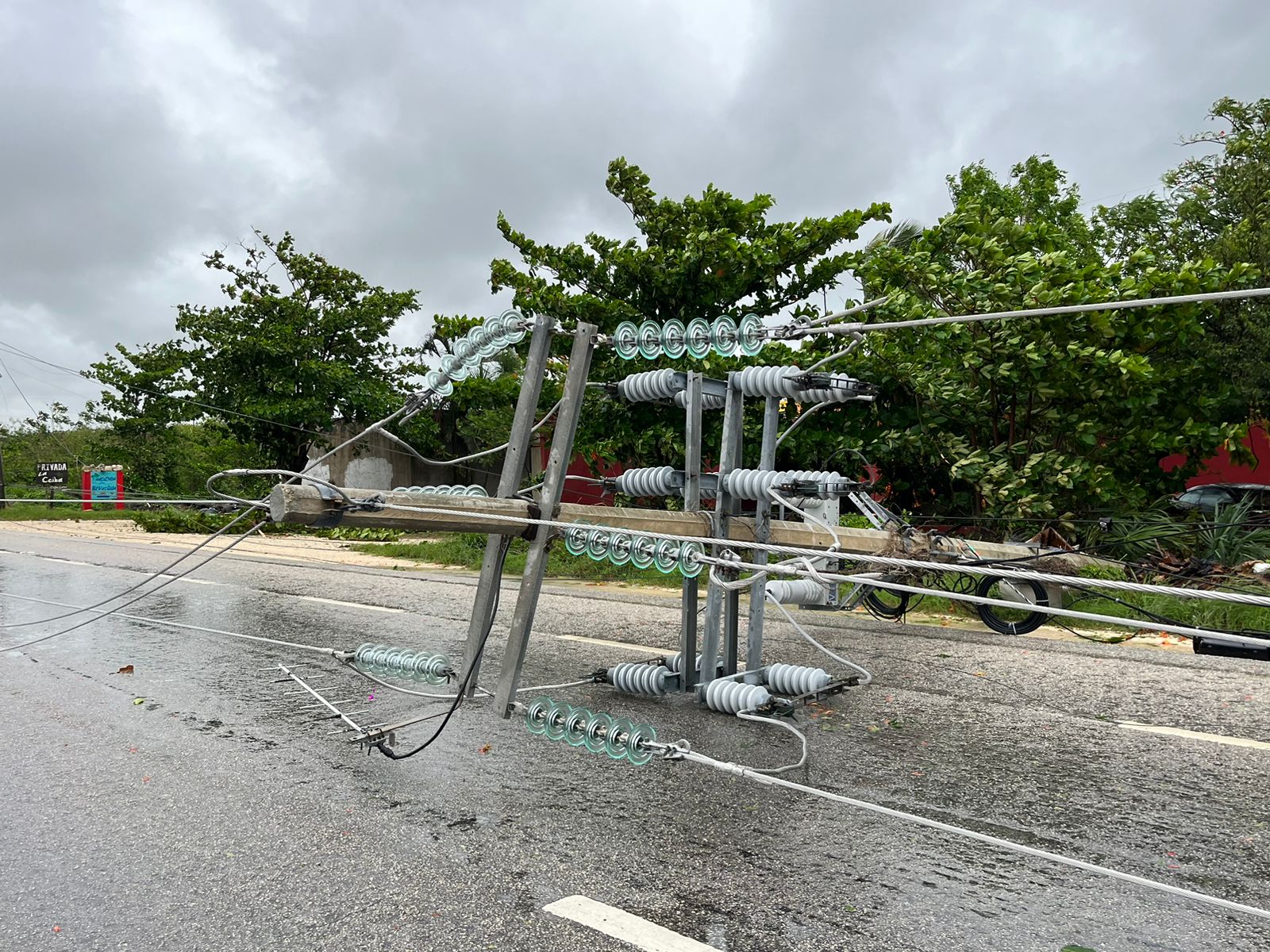 Reportan “saldo blanco” tras impacto de “Beryl” en el Caribe mexicano