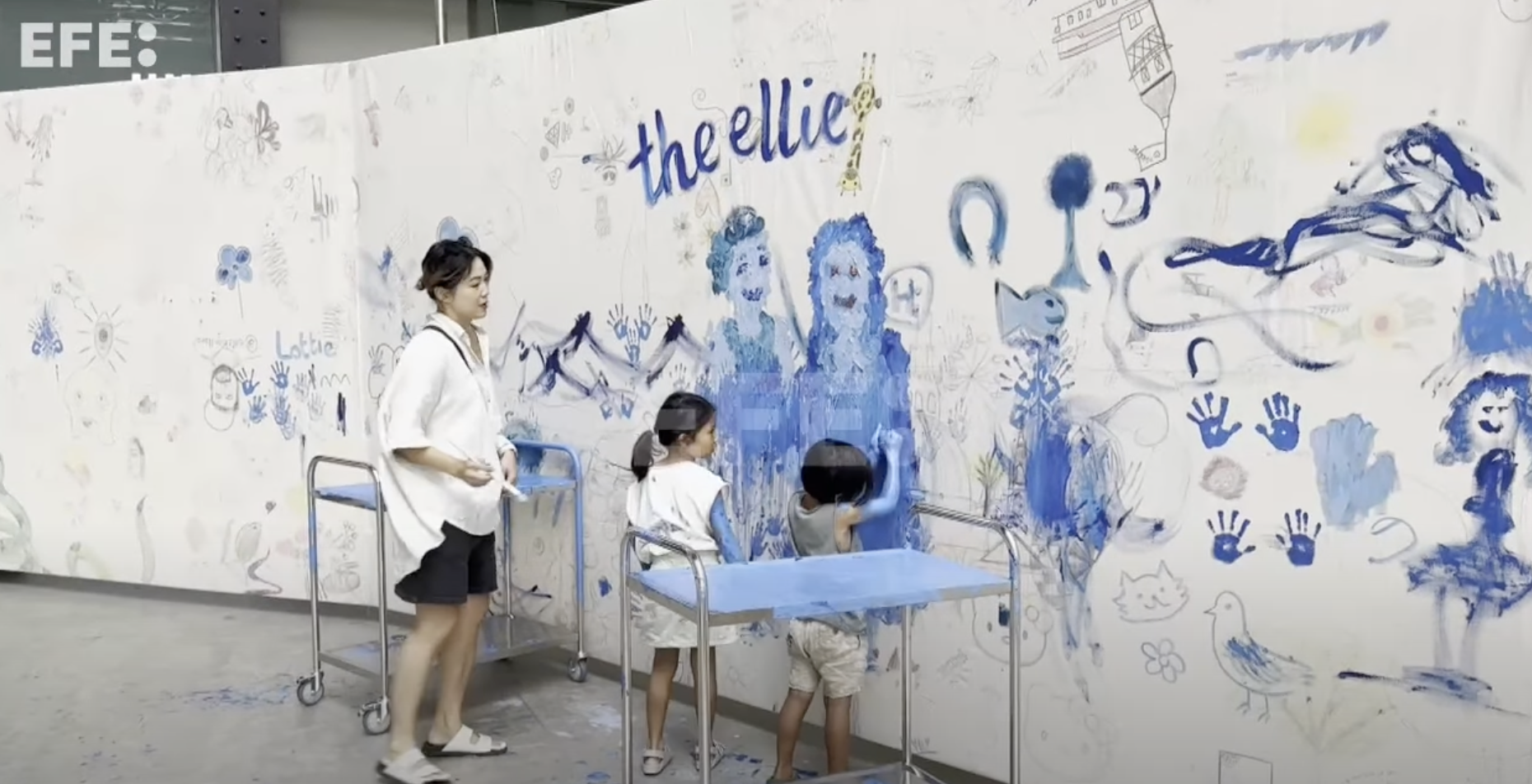 El ‘jardín inundado’ de Oscar Murillo convierte a los niños en artistas en la Tate Modern