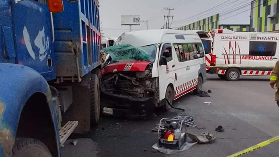 #Video Choque de transporte público en Tultitlán deja una mujer muerta #Video Choque de transporte público en Tultitlán deja una mujer muerta