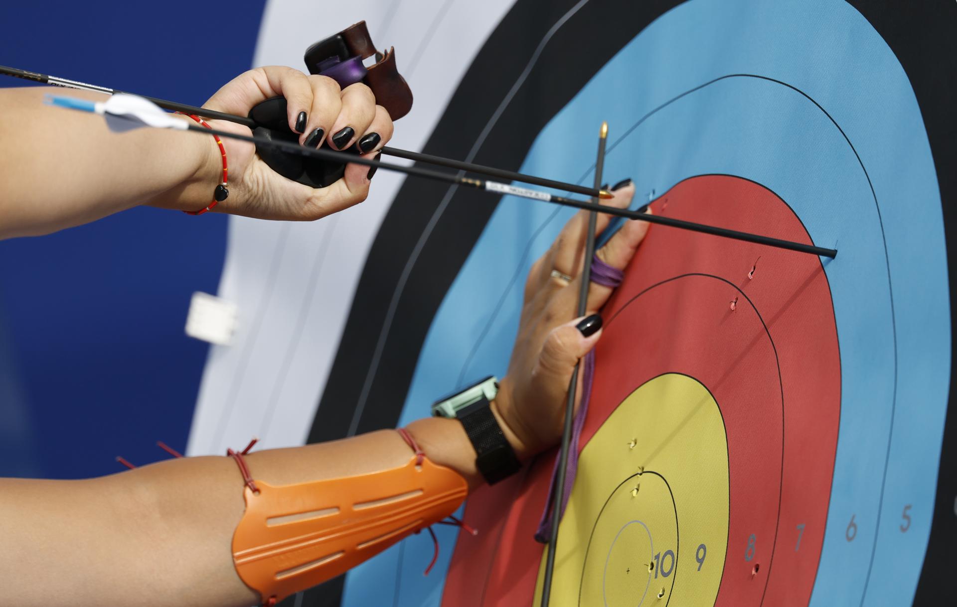 París 2024: Mexicanas clasifican a cuartos de final de tiro con arco