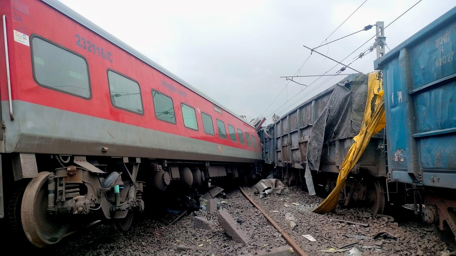 El descarrilamiento de un tren causa al menos dos muertos y 20 heridos en India El descarrilamiento de un tren causa al menos dos muertos y 20 heridos en India