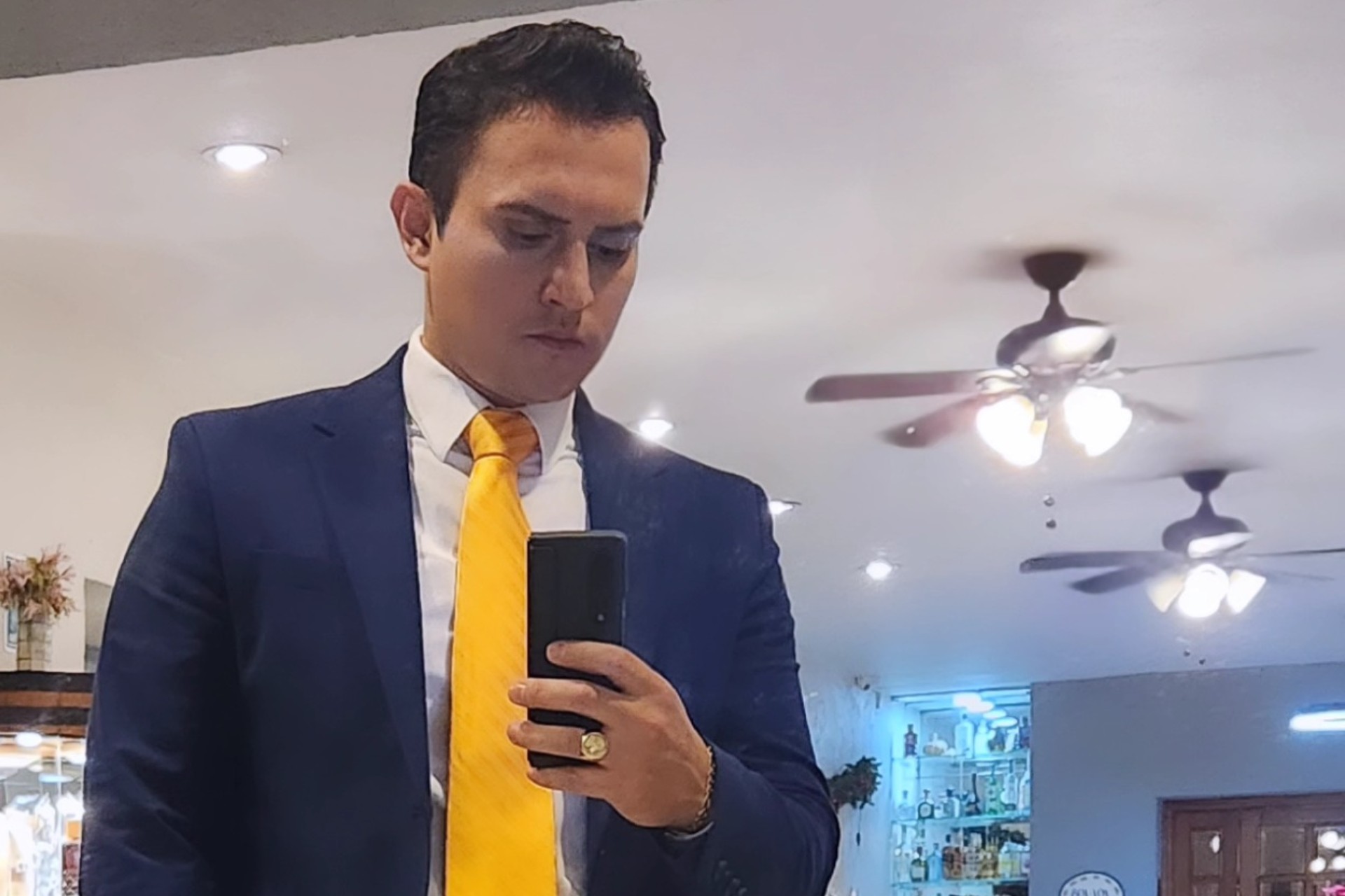 Regidor de Córdoba, Veracruz, insulta a periodista tras exhibirlo por estacionarse en lugar prohibido Regidor de Córdoba, Veracruz, insulta a periodista tras exhibirlo por estacionarse en lugar prohibido