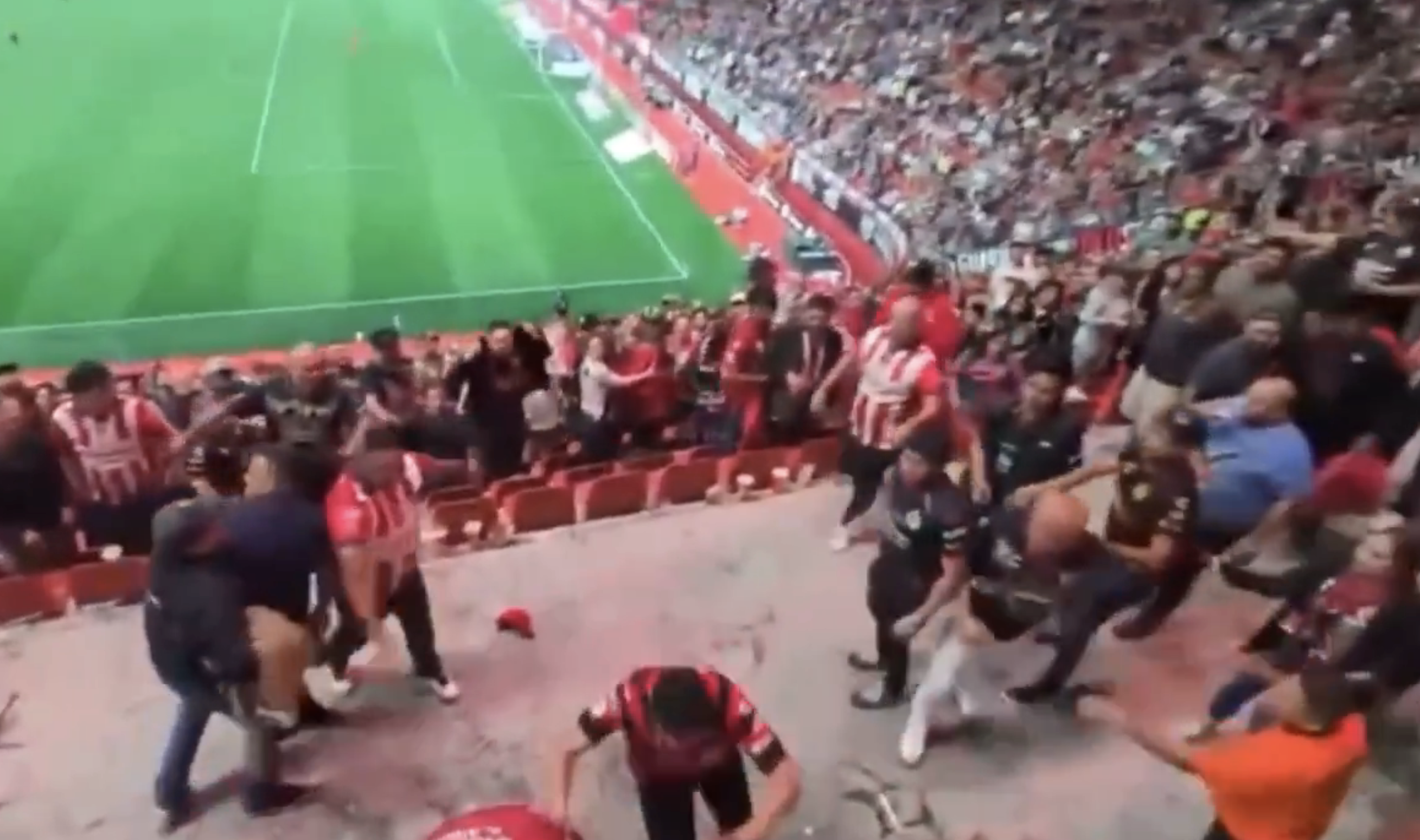 Hombre muere baleado en riña tras encuentro entre Xolos y Chivas Hombre muere baleado en riña tras encuentro entre Xolos y Chivas