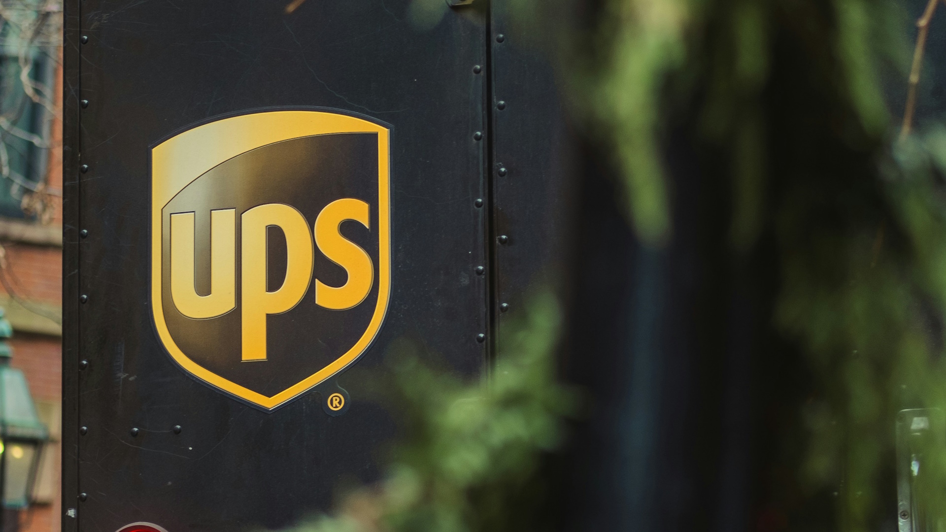 UPS logra un acuerdo para adquirir a Estafeta