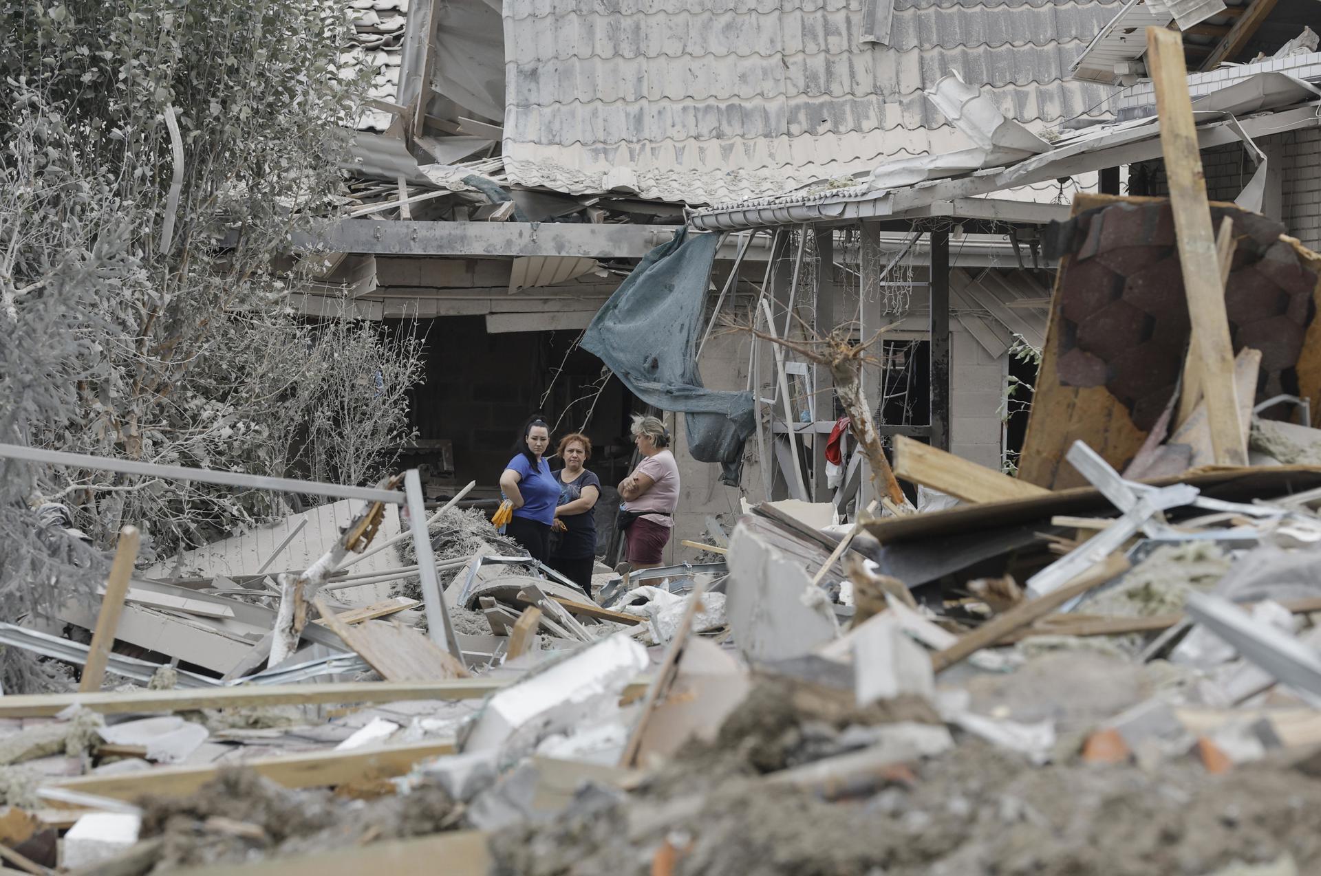 Ataque ruso en la región de Kiev deja dos muertos y tres heridos, según autoridades ucranianas