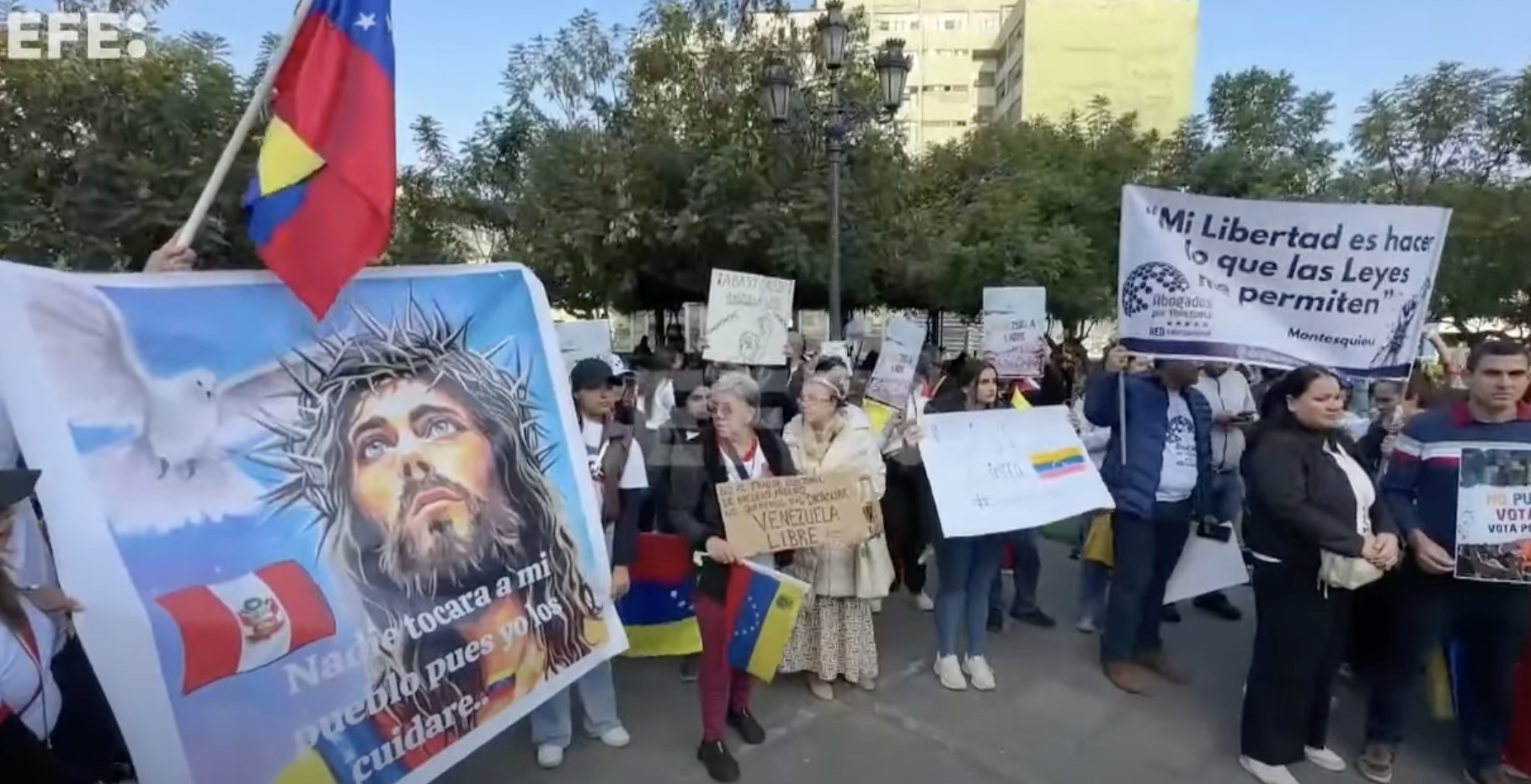 Venezolanos en Perú alzan su voz contra el “fraude” electoral Venezolanos en Perú alzan su voz contra el “fraude” electoral