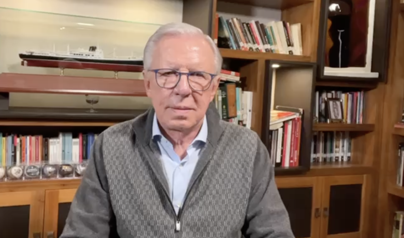 ¿Quién embarcó al presidente?