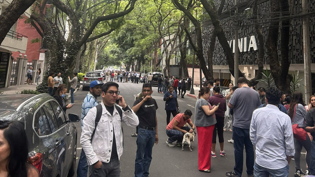 Segundo Simulacro Nacional 2026: ¿dónde sonará la alerta y qué hacer? - evacuacion-en-polanco-tras-activacion-de-la-alerta-sismica-1024x576