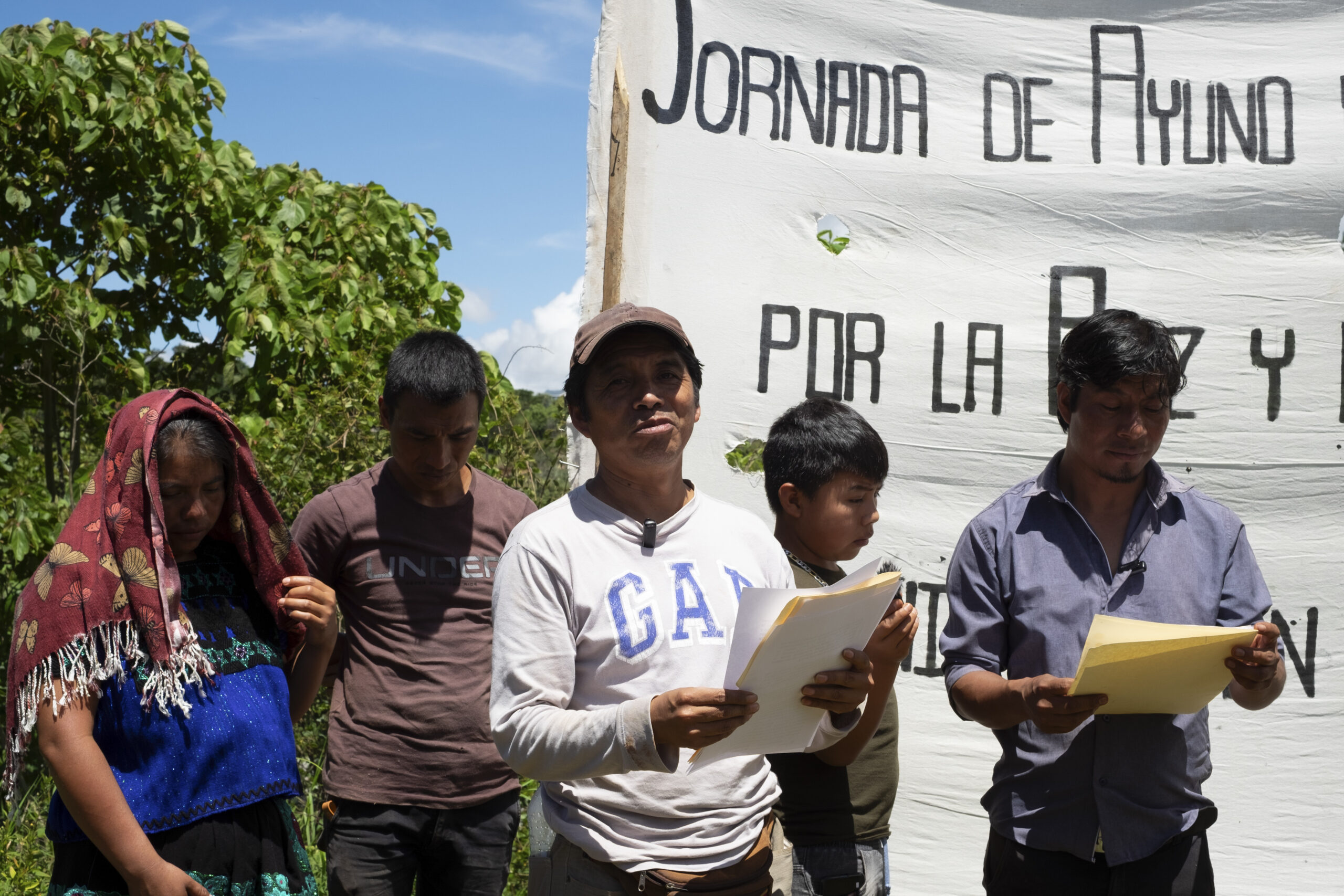 Indígenas desplazados exigen paz y alto al crimen organizado en Chiapas Indígenas desplazados exigen paz y alto al crimen organizado en Chiapas
