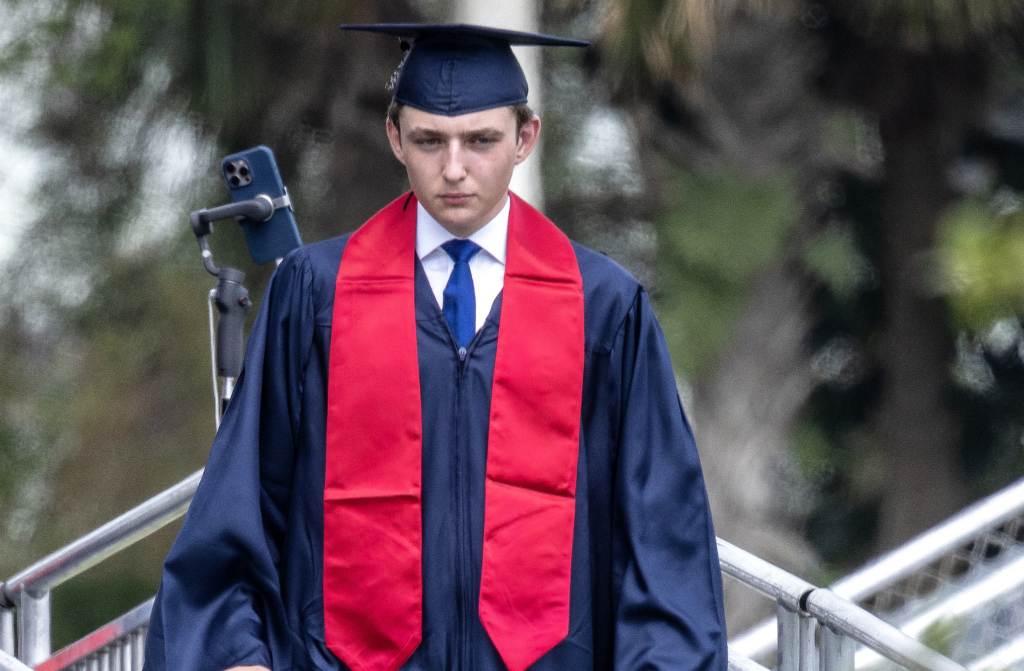 Barron Trump llamó a la Policía británica tras la presunta agresión a una amiga - barron-trump-1024x671