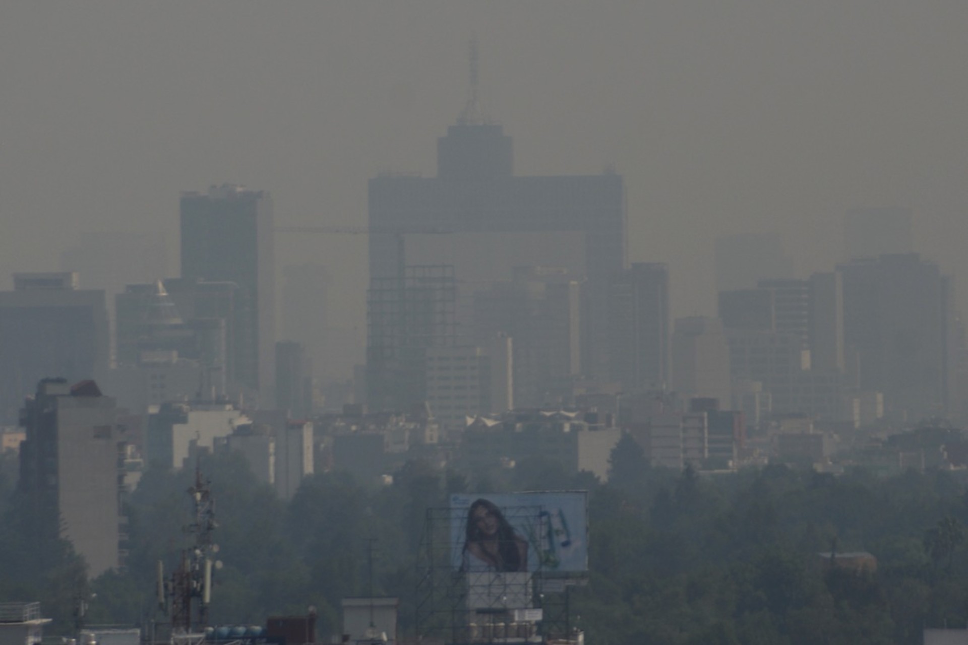 Se mantiene la contingencia ambiental en el Valle de México: ¿Qué autos no circularán el domingo 26 de abril de 2026?