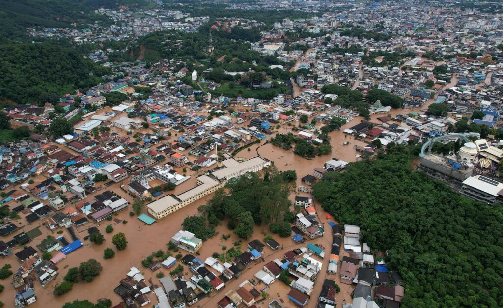 Más de 230 muertos y millones de afectados por el tifón Yagi en el Sudeste Asiático - inundacion-en-tailandia-por-el-tifon-yagi-1024x627
