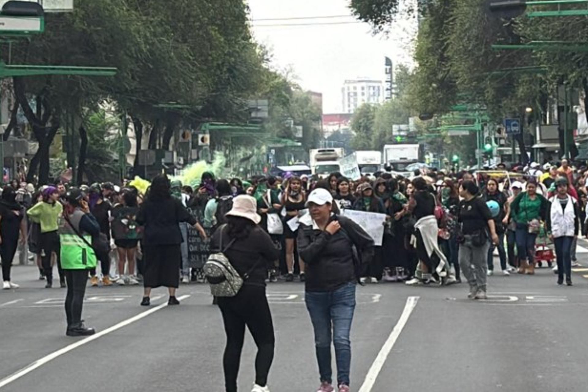 Mujeres se manifiestan en varios estados a favor del aborto legal Mujeres se manifiestan en varios estados a favor del aborto legal