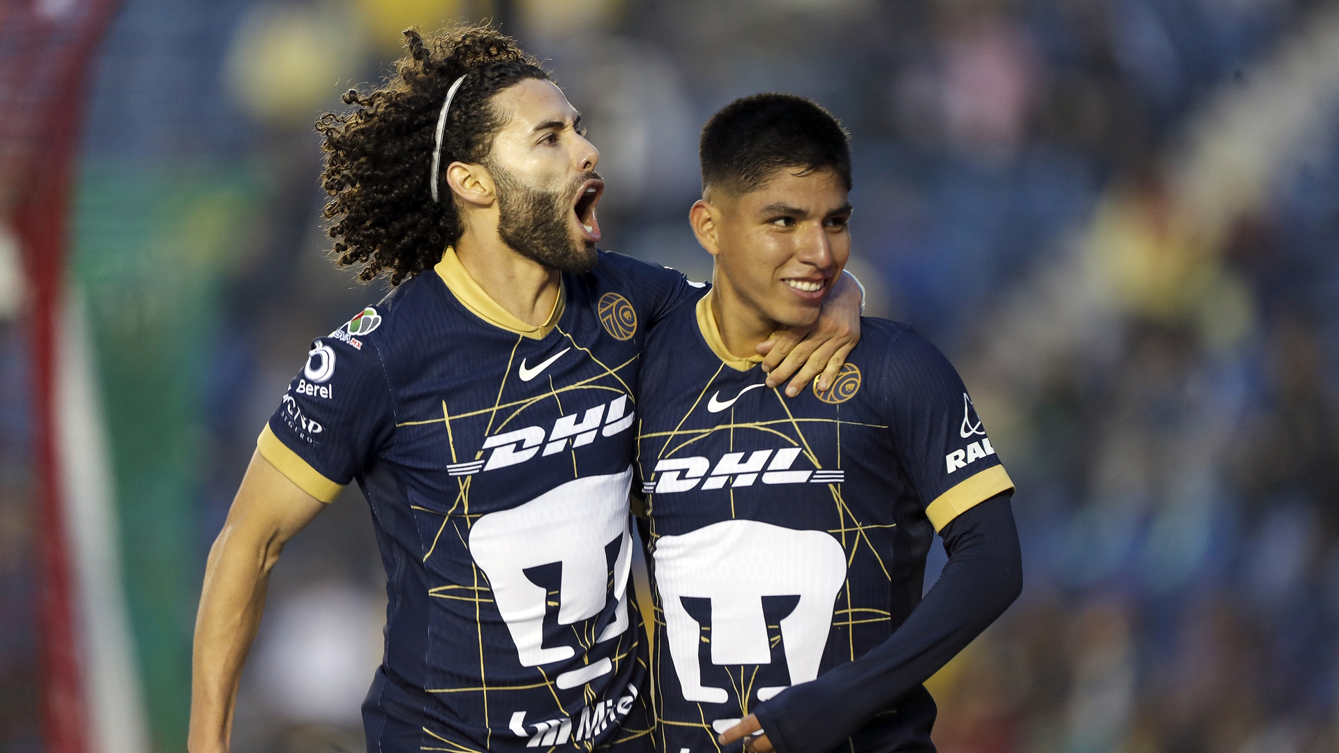 Pumas vence en el clásico capitalino y mantiene racha de triunfos Pumas vence en el clásico capitalino y mantiene racha de triunfos