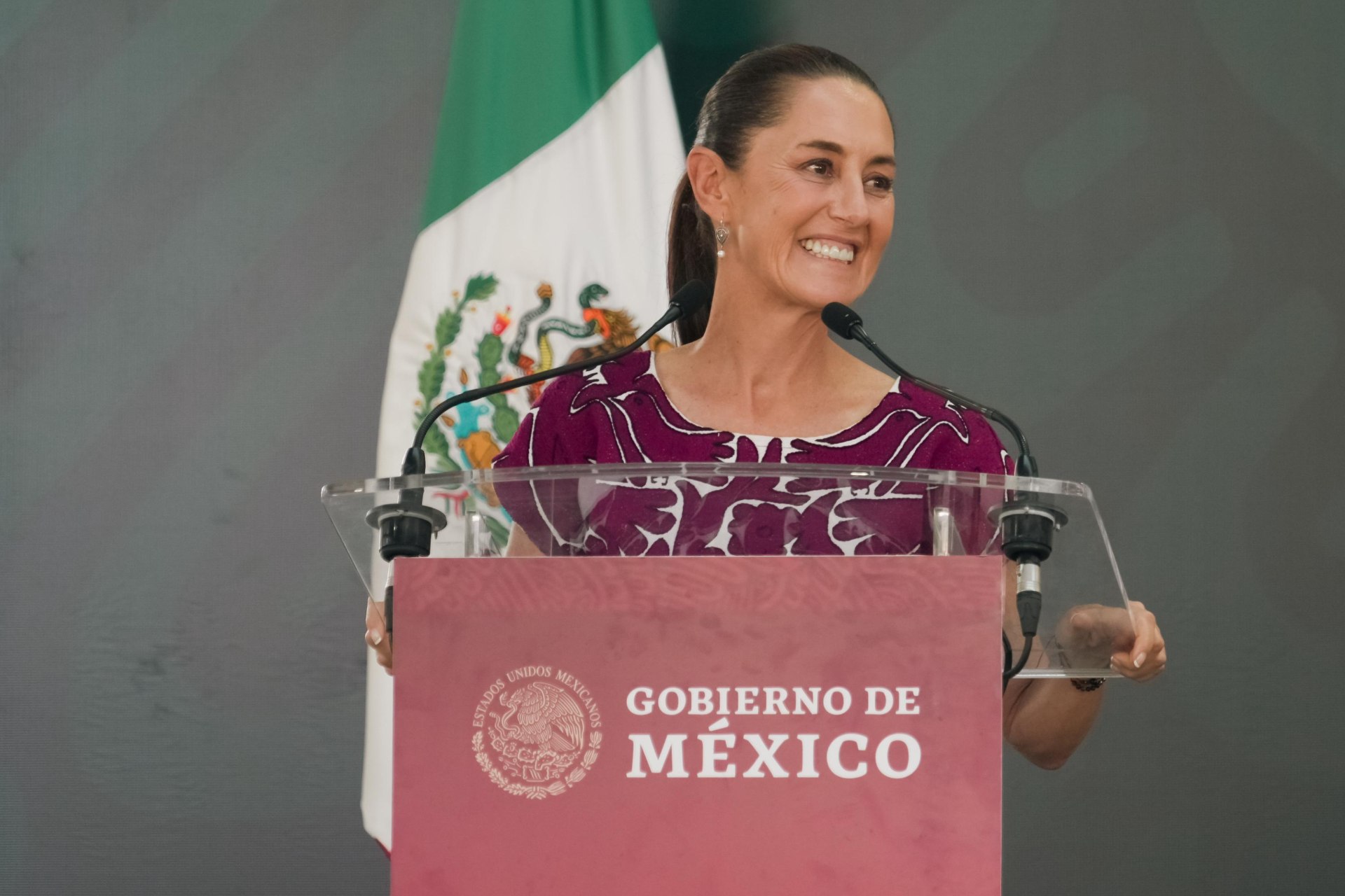 Sheinbaum promete seguir con los caminos artesanales en Oaxaca