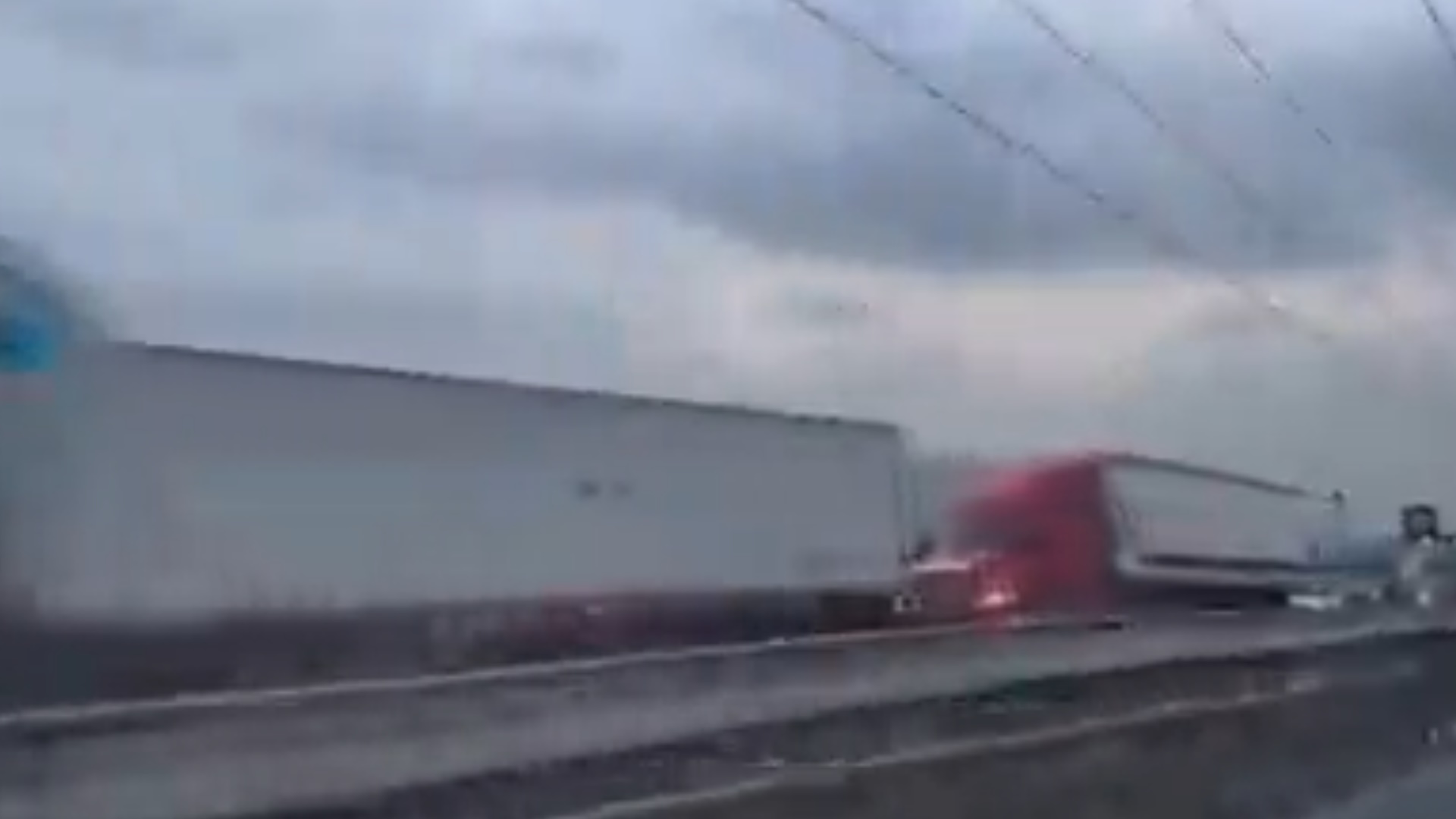 Suman 10 horas de bloqueo sobre la carretera Texcoco-Lechería