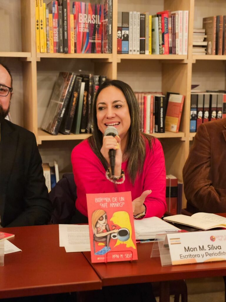 Presentan el libro "Bitácora de un café amargo", de la escritora Mon M. Silva - whatsapp-image-2024-09-30-at-105609-am-768x1024