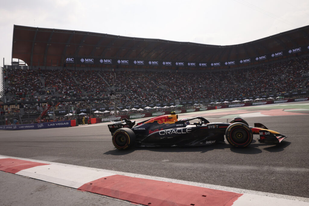 Reflejos del Gran Premio de la Ciudad de México - 2024 - 22mi-sueno-es-ganar-en-mexico-y-lo-volvere-a-intentar-el-proximo-ano22-asegura-checo-perez-1024x683