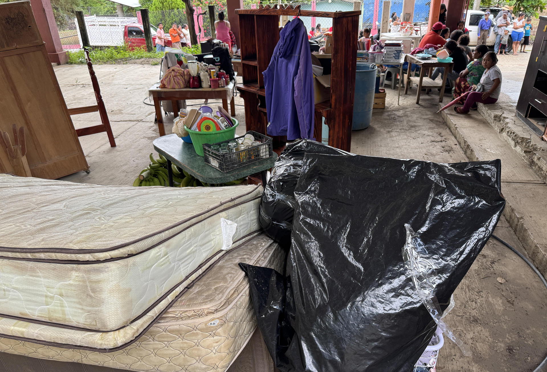 Sigue en Oaxaca evaluación de daños y censo de familias afectadas por ‘John’ Sigue en Oaxaca evaluación de daños y censo de familias afectadas por ‘John’