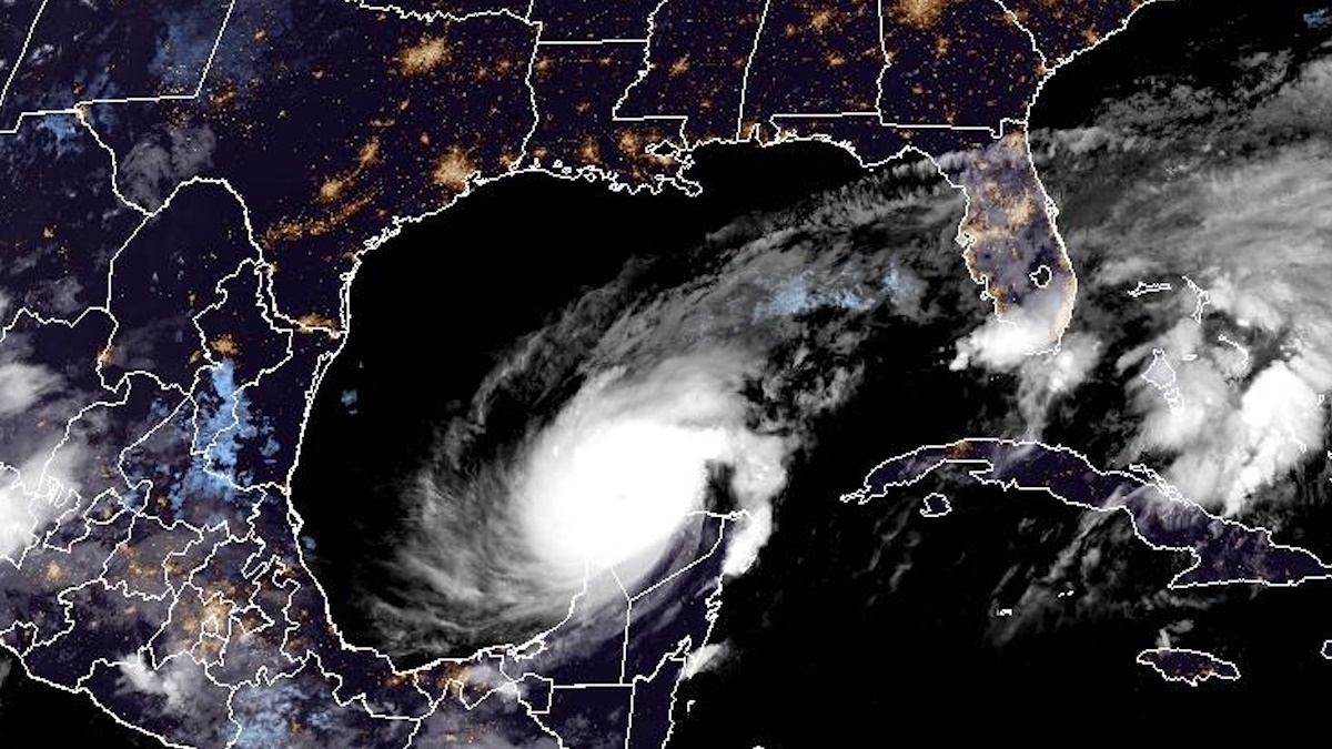 Presidenta Claudia Sheinbaum alerta a la población por el paso de ‘Milton’