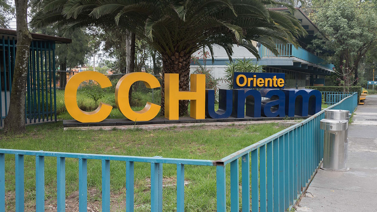 Desalojan plantel del CCH Oriente; estudiante se provocó heridas