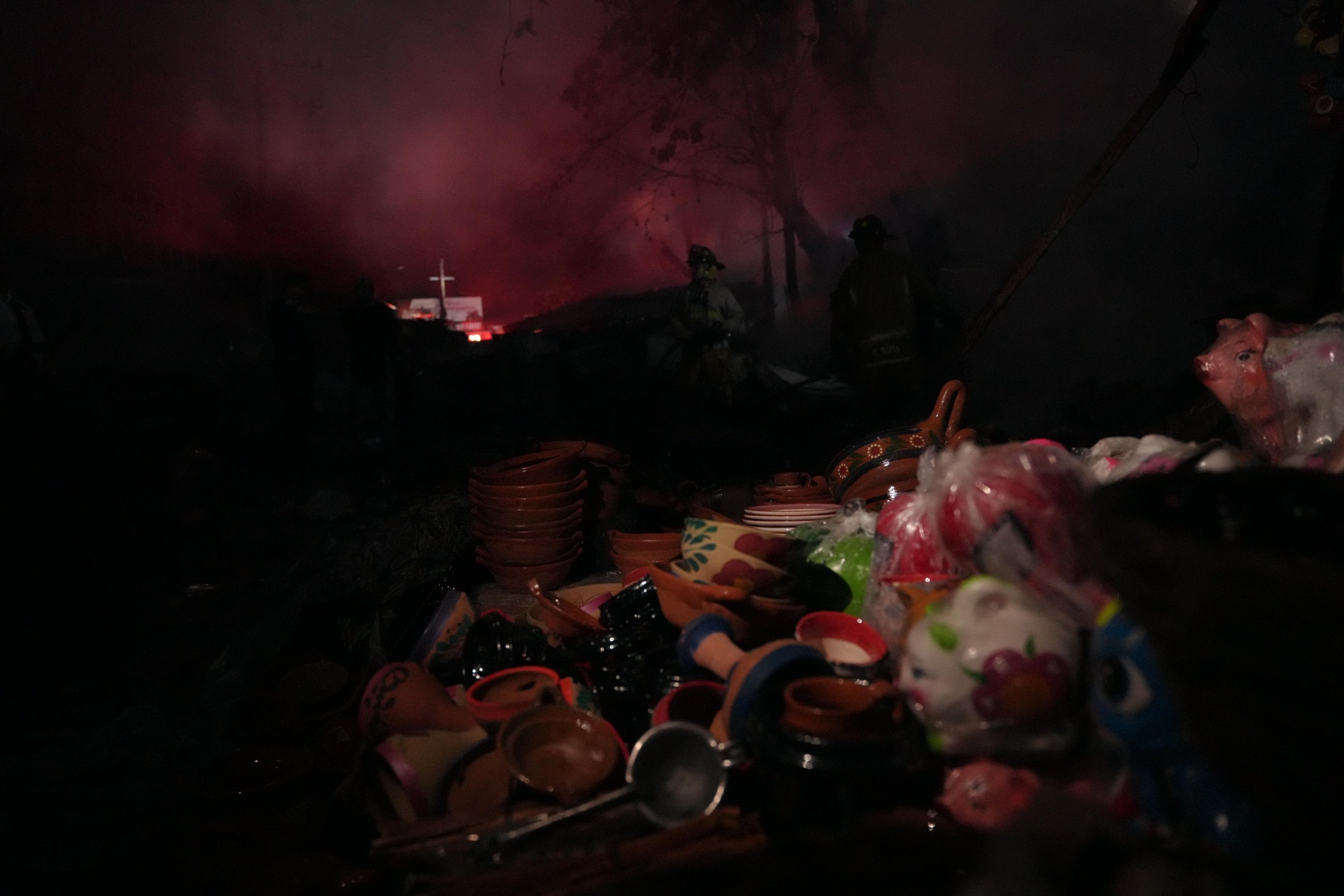 Pirotecnia provoca incendio en el Mercado Central de Acapulco Pirotecnia provoca incendio en el Mercado Central de Acapulco