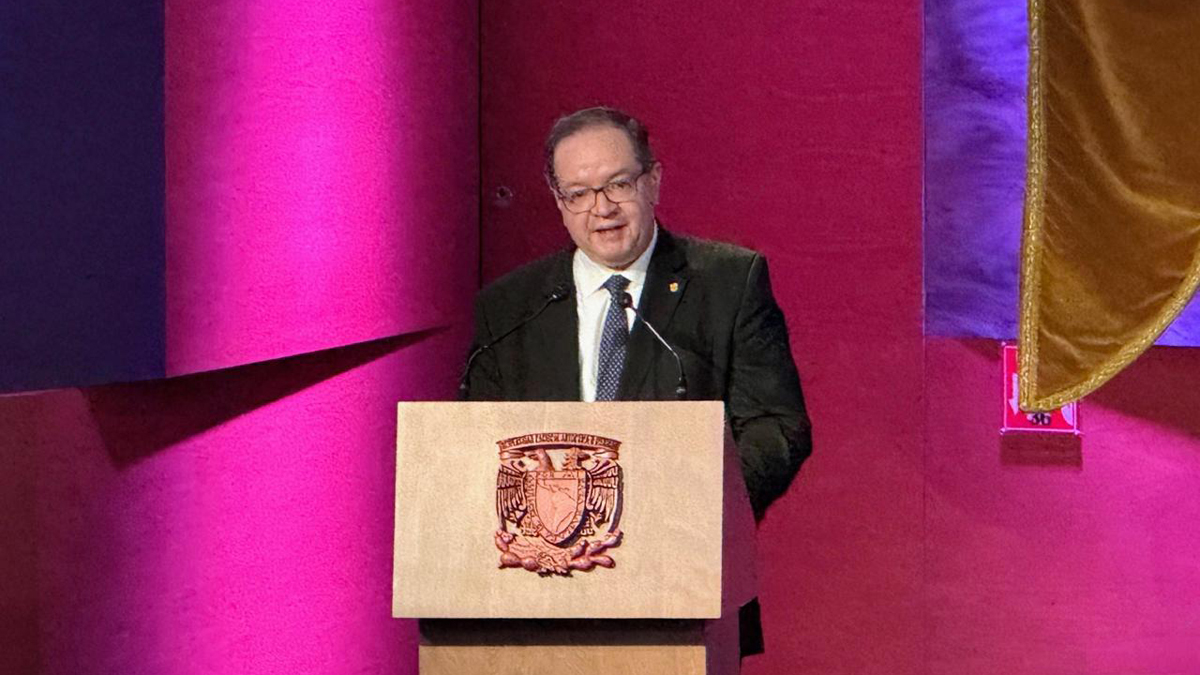 Rector de la UNAM alerta que fenómenos políticos debilitan las instituciones democráticas