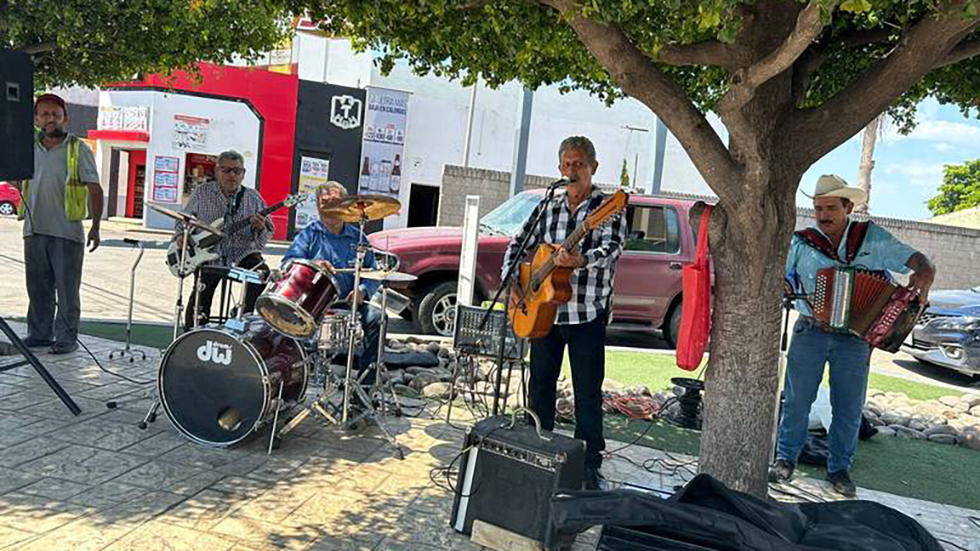 Violencia en Sinaloa deja sin trabajo a músicos Violencia en Sinaloa deja sin trabajo a músicos