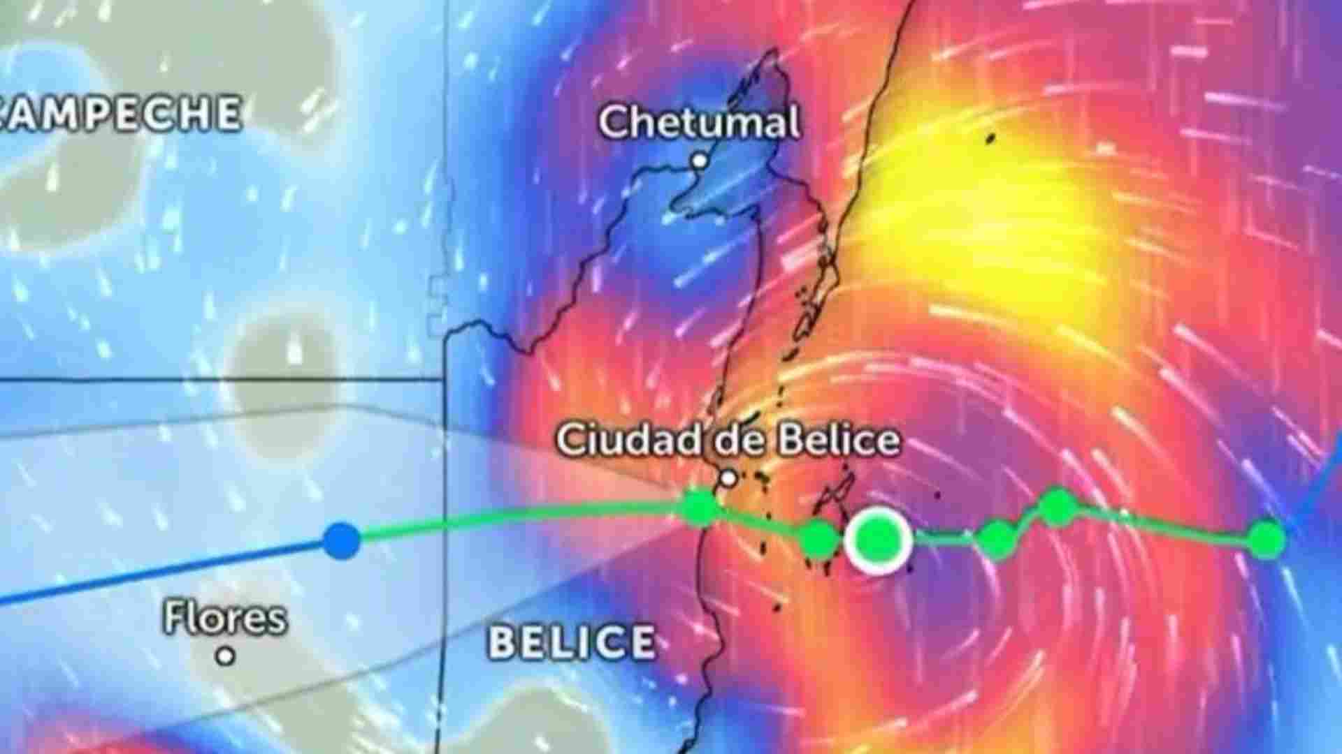 Tormenta tropical ‘Nadine’ toca tierra en Belice Tormenta tropical ‘Nadine’ toca tierra en Belice