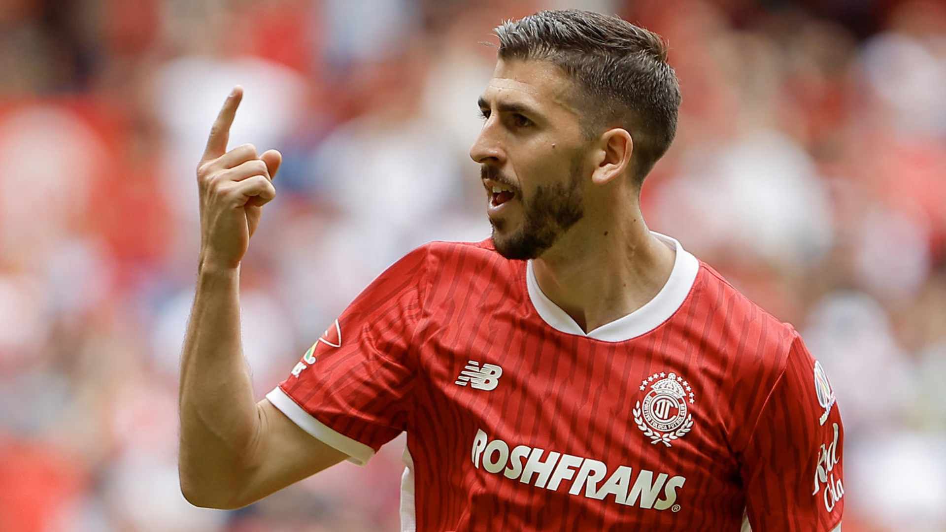 Toluca vence a Gallos Blancos de Querétaro con gol de Paulinho